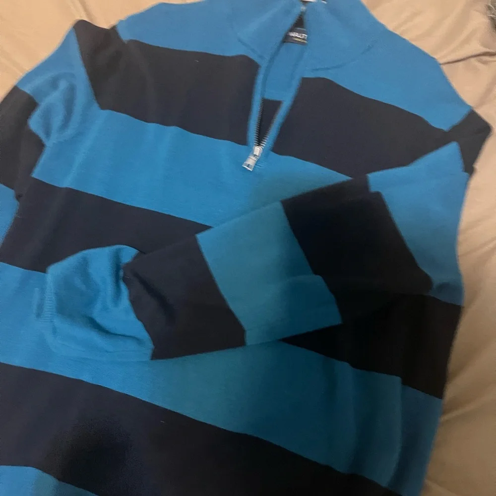 Vintage Nautica pullover - Picture 2 of 3
